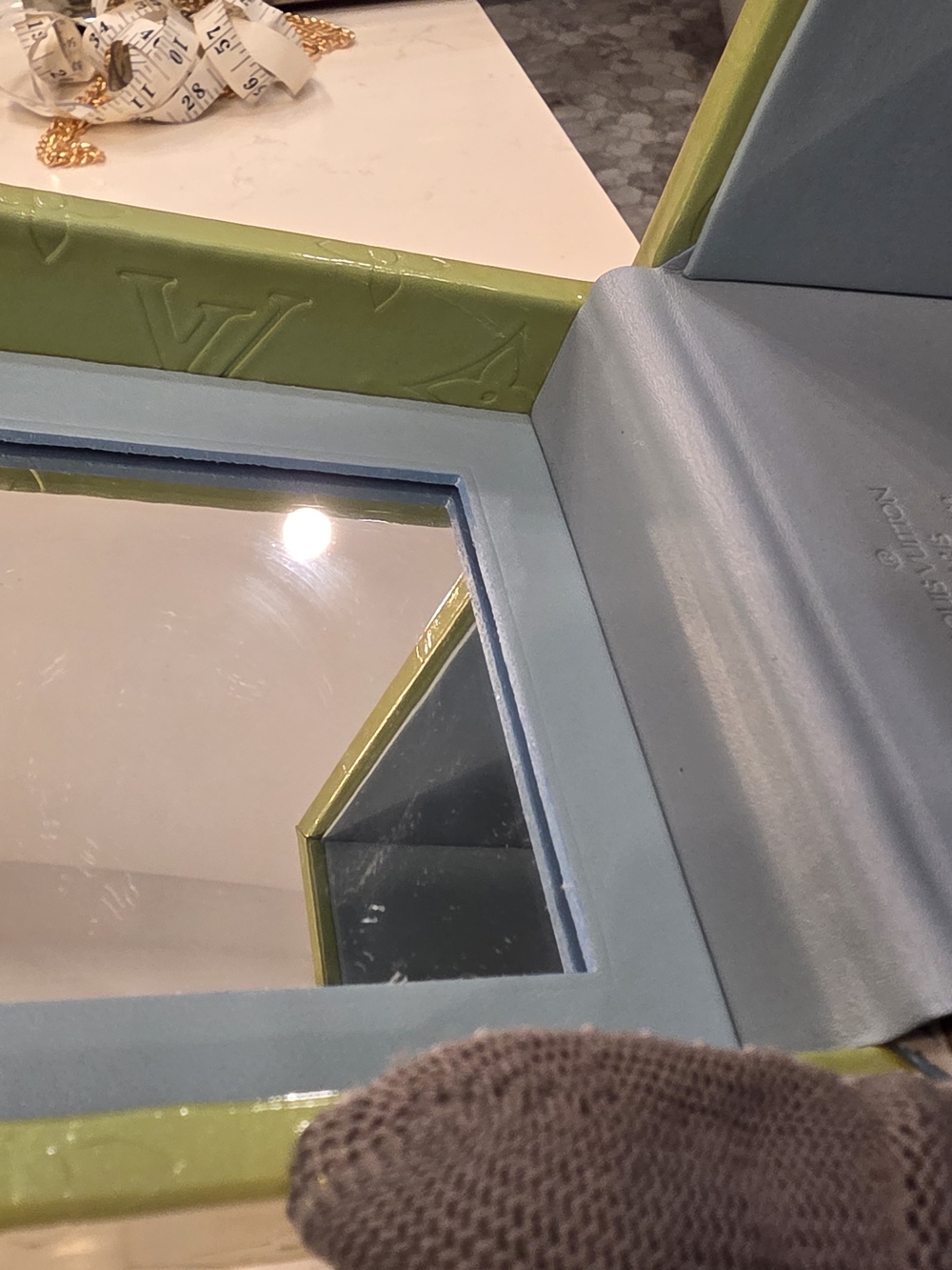 Louis Vuitton Green Monogram Vernis Leather Bleecker Box - Picture 15 of 17